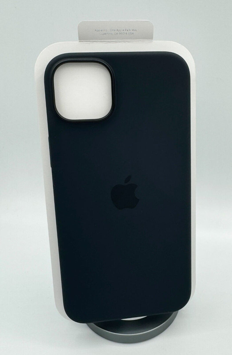Apple Silicone Case with MagSafe for iPhone 14 Plus - Midnight My Outlet Store